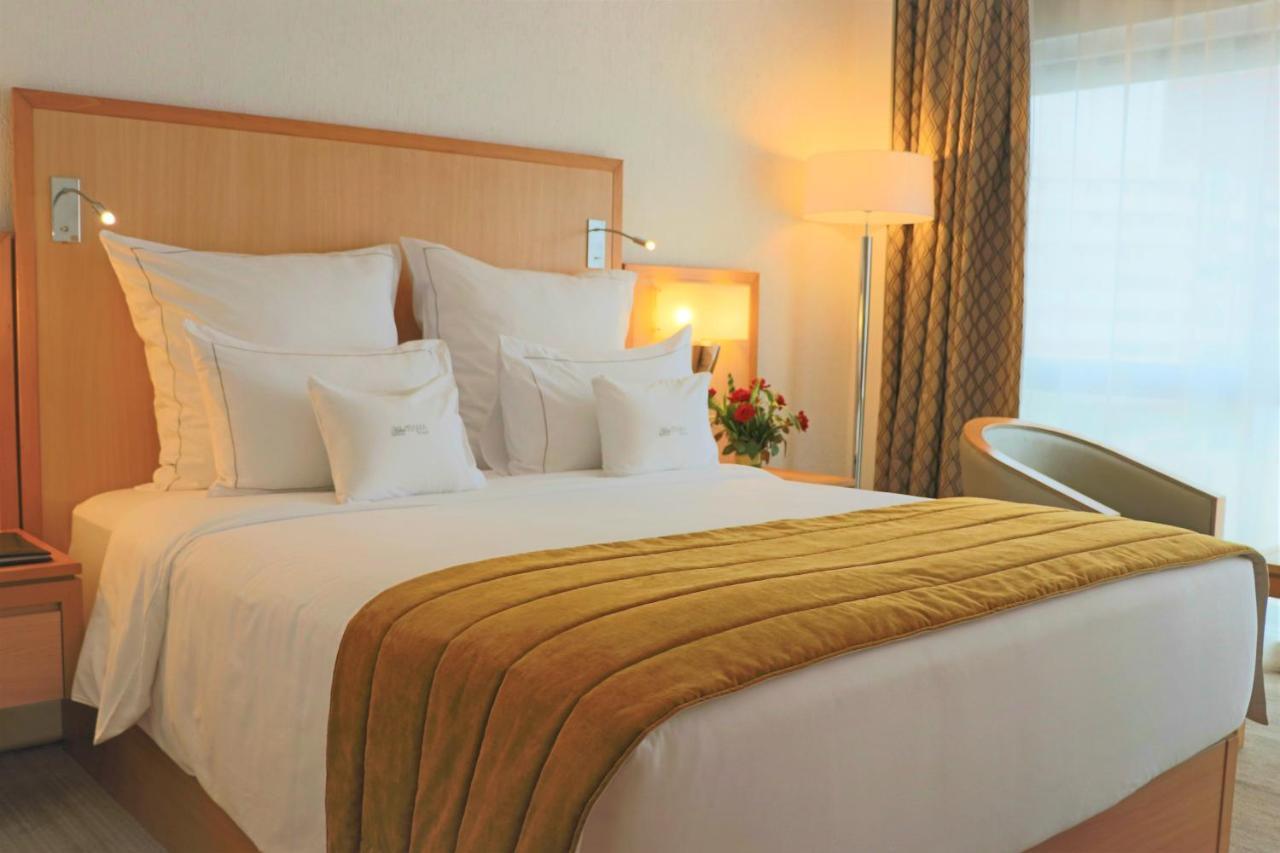 Hotel Tiama Abidjan Exteriör bild